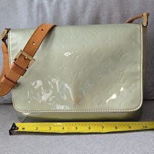 Louis Vuitton Taupe Vernis Monogram Shoulder Bag